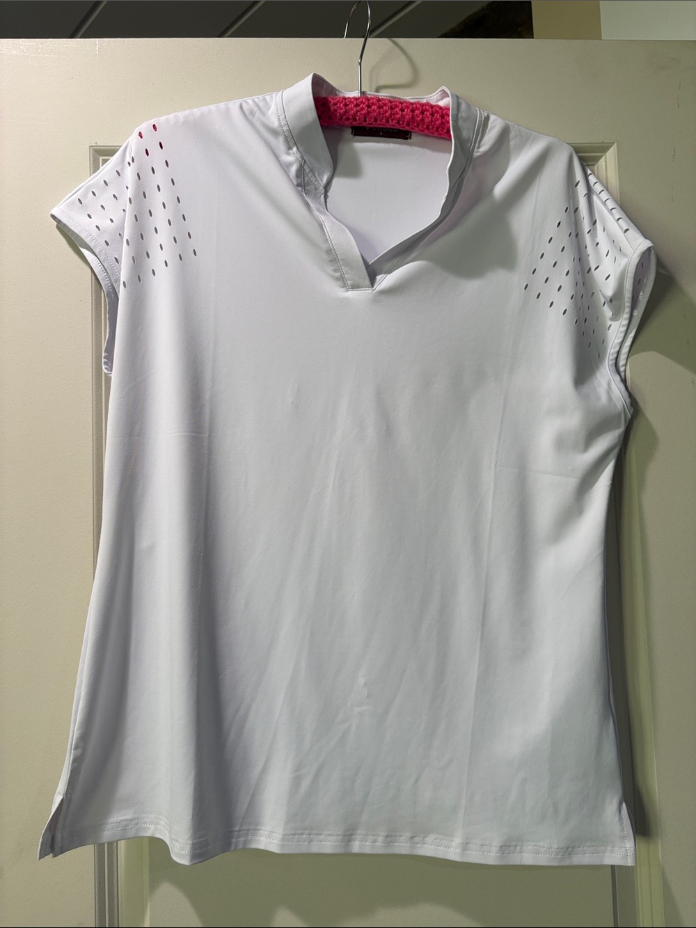 Women’s White Short-Sleeve Performance V-Notch Tee